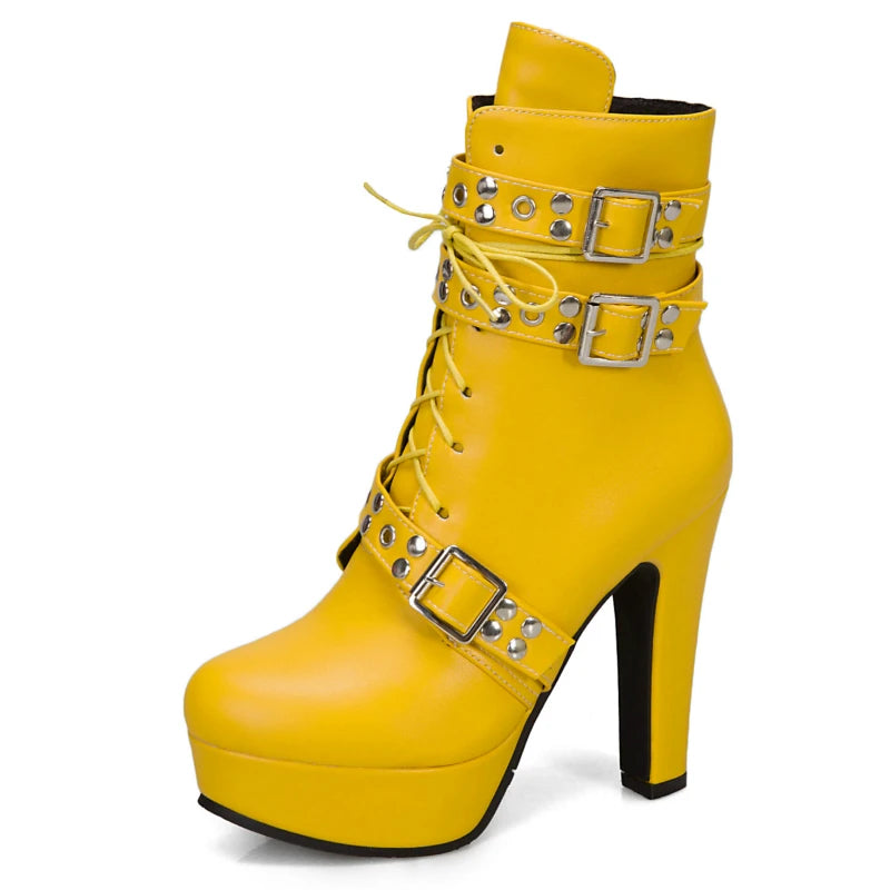 "Bold Steps – Bottines à Talon Carré avec Lacets"