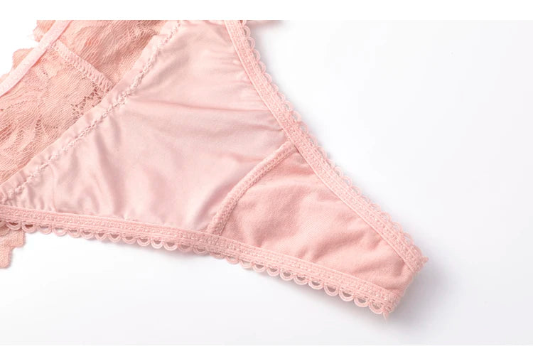 Lace Temptation – String Brodé