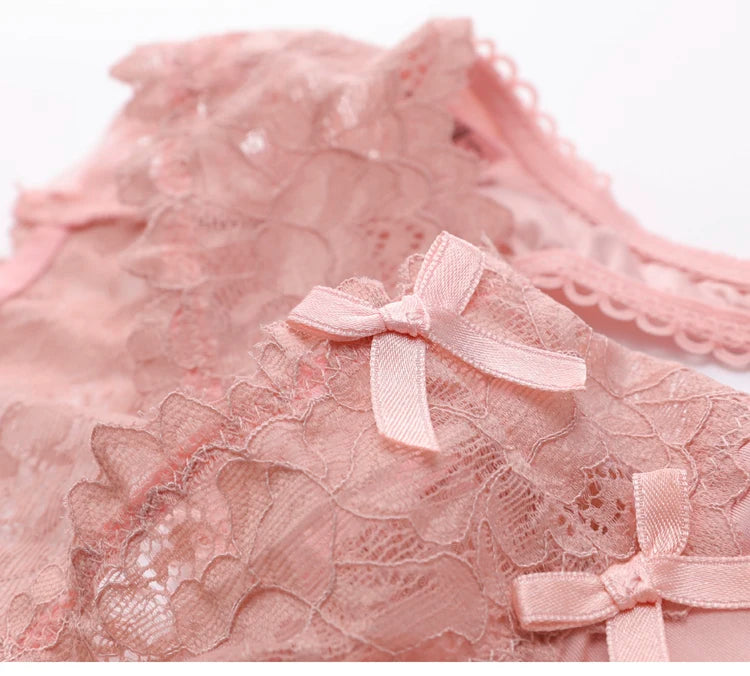 Lace Temptation – String Brodé