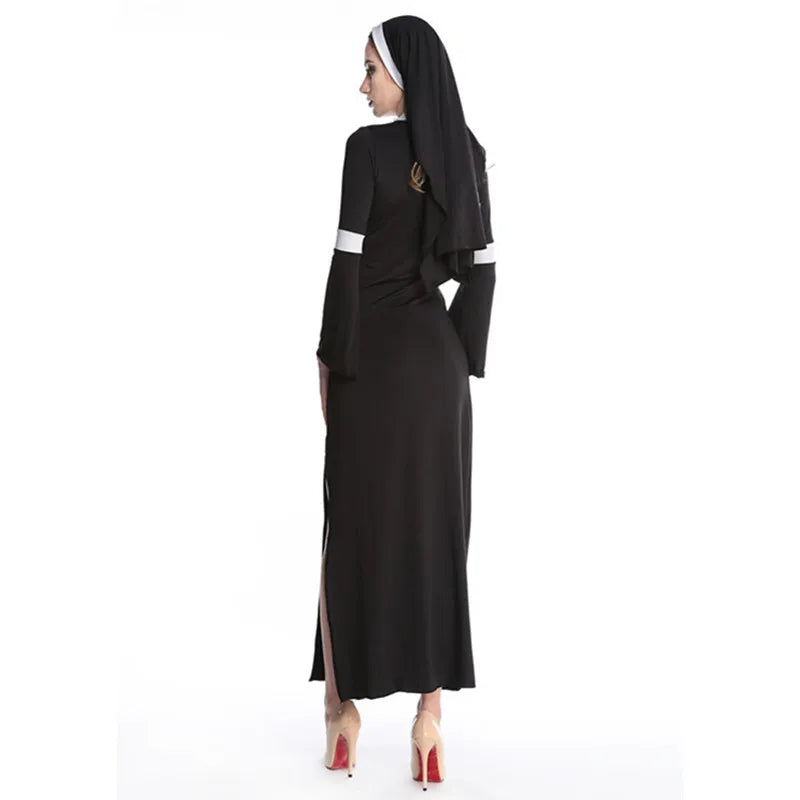 "Nun's Temptation" – Costume Sexy et Élégant