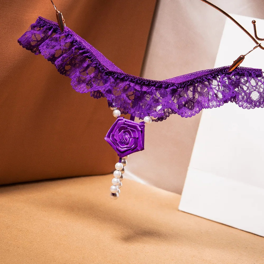 "Rose Perle" – String Sexy Ouvert avec Perles et Broderie Florale