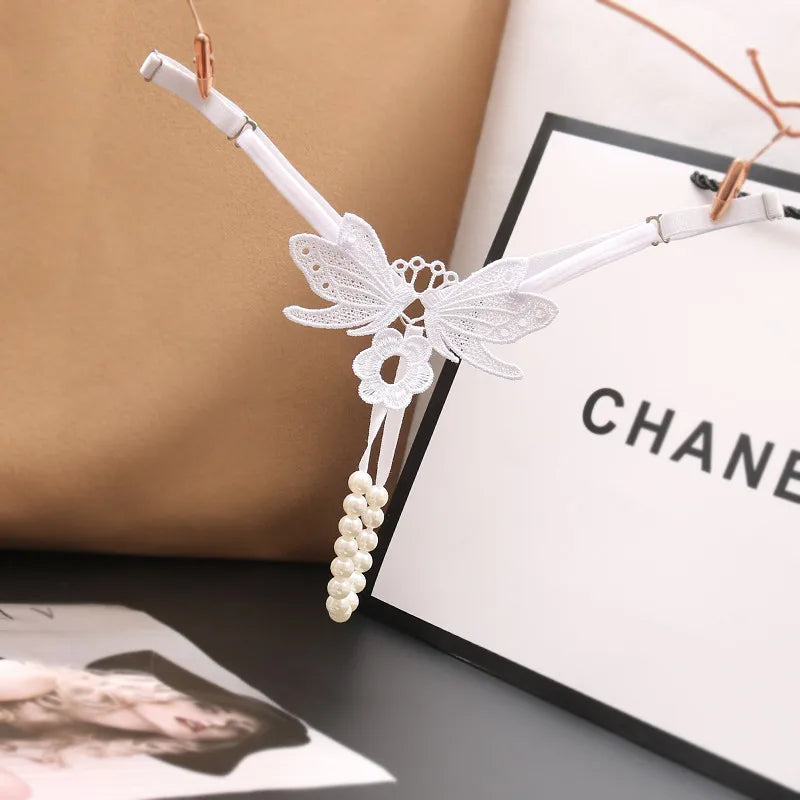 "Papillon de Minuit" – String Sexy avec Perles et Broderie Papillon