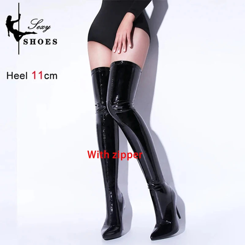 "Velvet Allure – Bottes Hautes à Talons 11 cm"