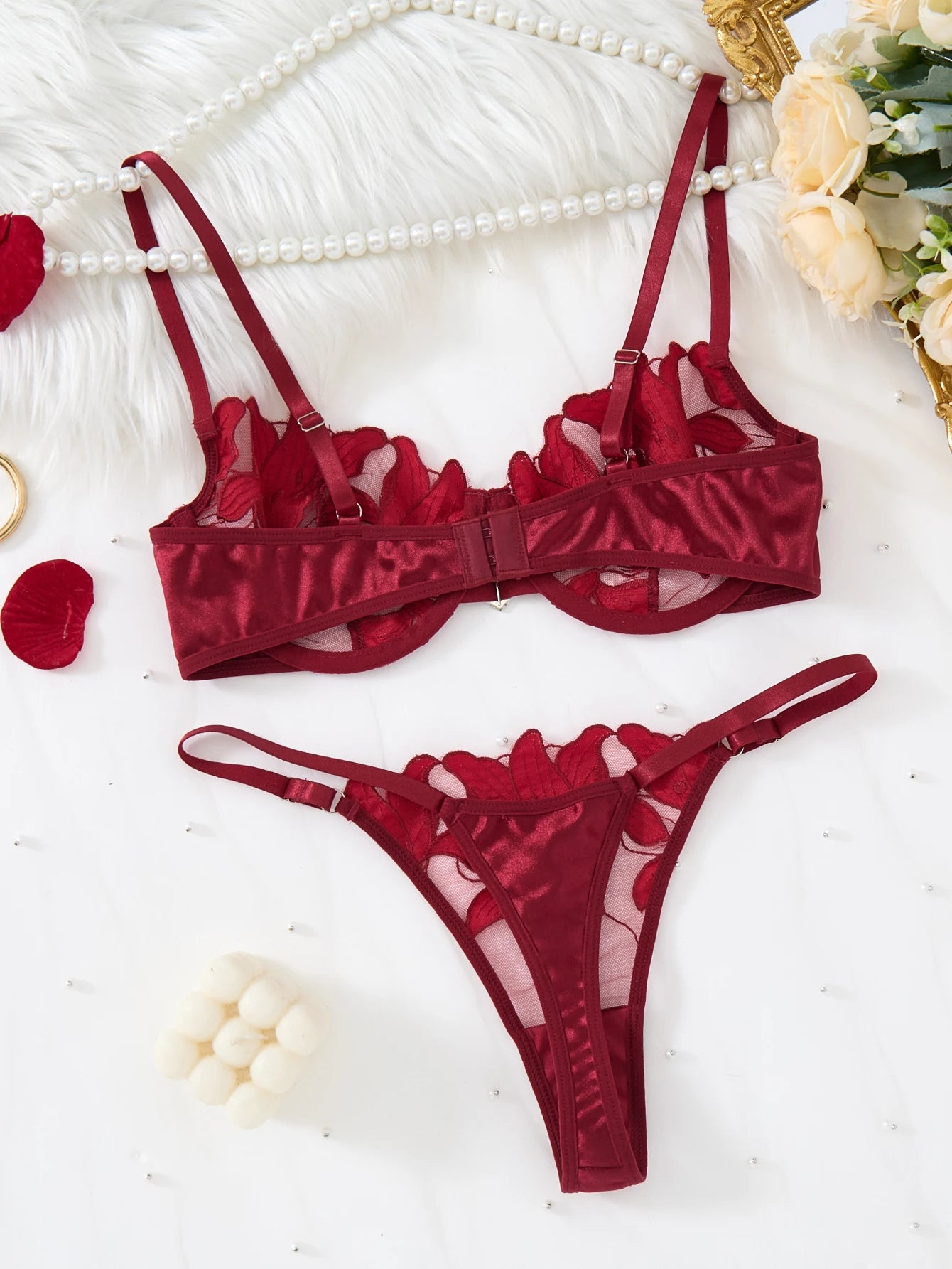 "Floral Elegance" – Lingerie Set Exquisit en Dentelle