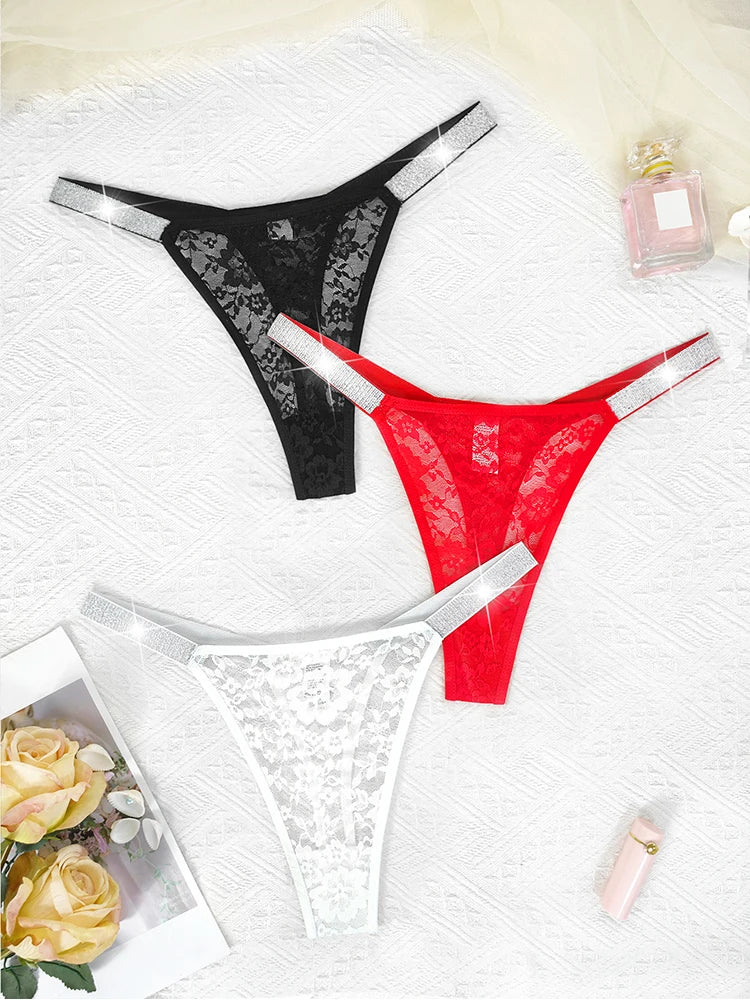 "Lace Temptation" – Lot de 3 Strings Sexy en Dentelle