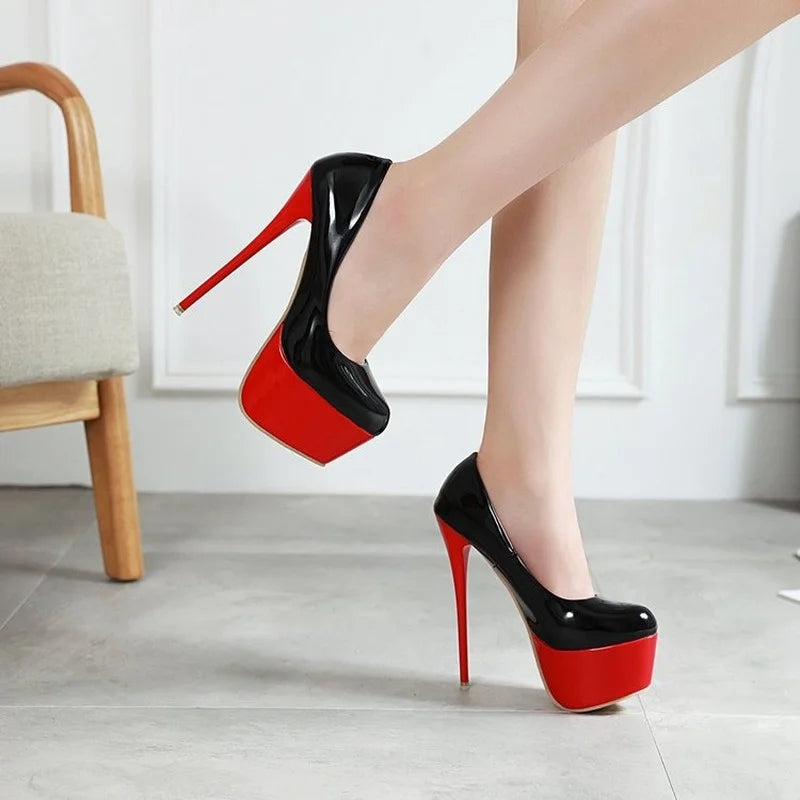 "DivineStiletto" – L’Exaltation du Glamour et de l’Élégance