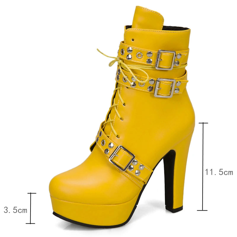 "Bold Steps – Bottines à Talon Carré avec Lacets"