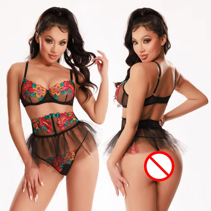 "Leather Temptress" – Lingerie Cosplay Plus Size