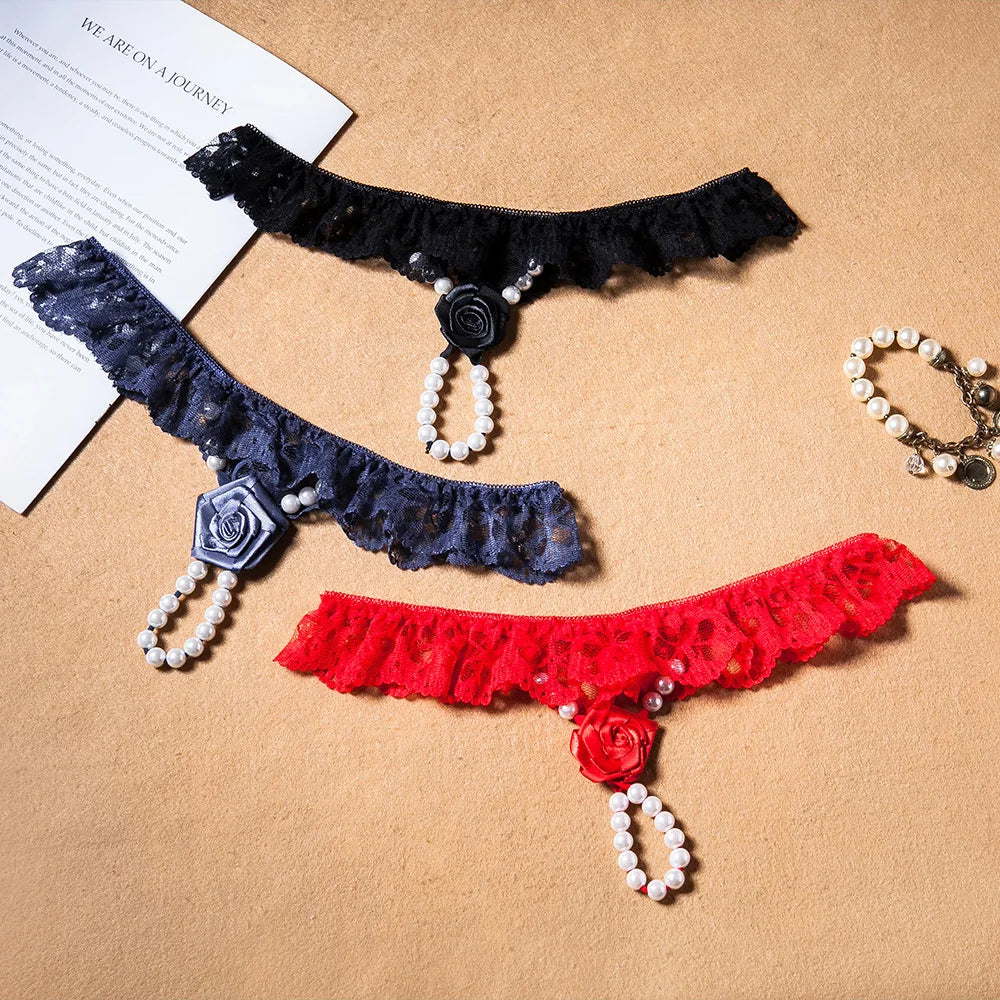 "Rose Perle" – String Sexy Ouvert avec Perles et Broderie Florale