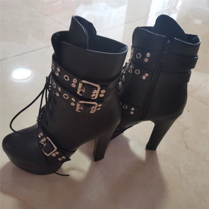 "Bold Steps – Bottines à Talon Carré avec Lacets"