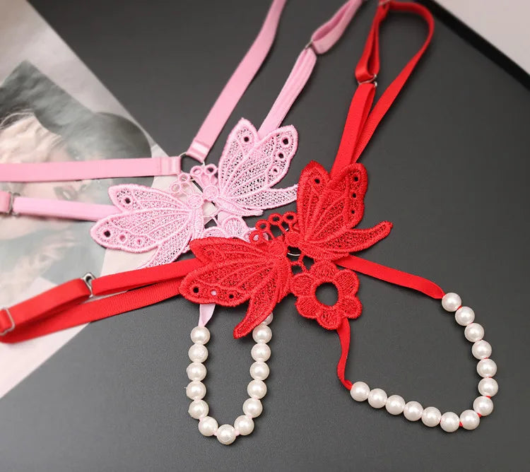 "Papillon de Minuit" – String Sexy avec Perles et Broderie Papillon