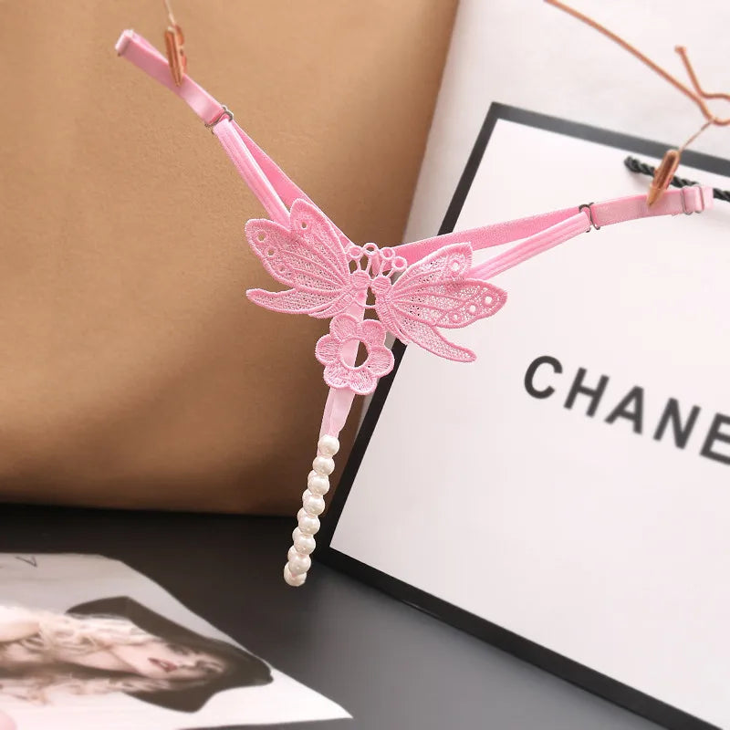 "Papillon de Minuit" – String Sexy avec Perles et Broderie Papillon